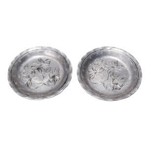 Vintage Wendell August Forge Hammered Aluminum Lot Of 2 Floral Coasters